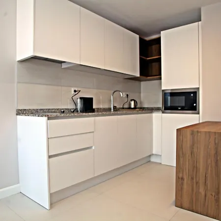 Queen Residences &