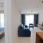 아파트호텔 Queen Residences & 4*