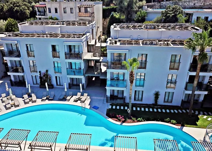 Queen Residences &
