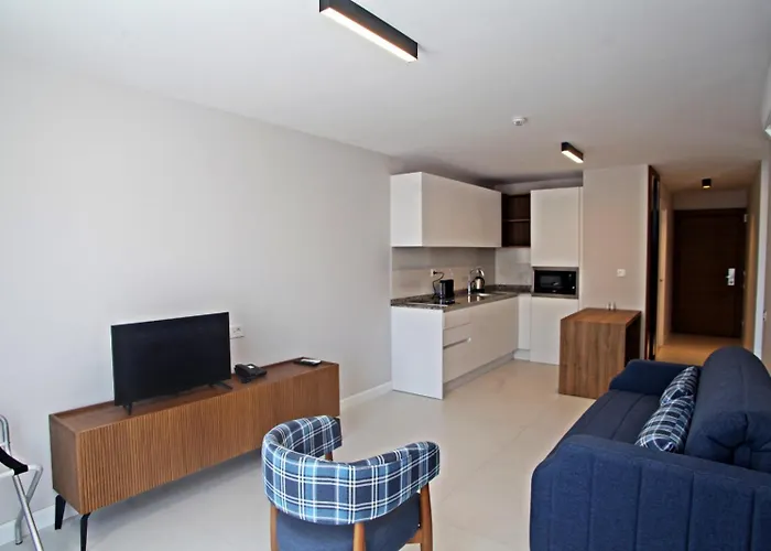 Queen Residences & Aparthotel 4*