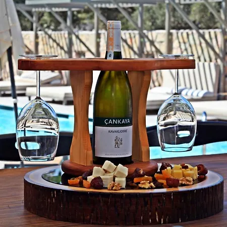 Queen Residences & מלון דירות 4*