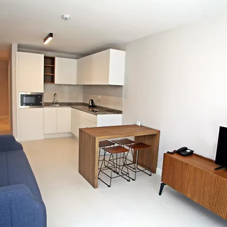 Queen Residences & Apartmanhotel